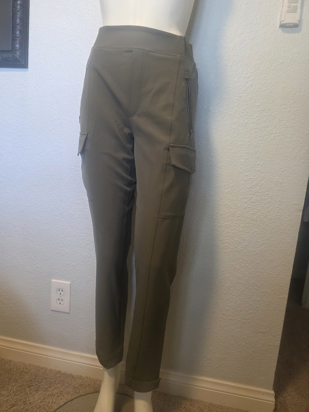 Athleta Olive High-Rise Cargo Ankle Pants
